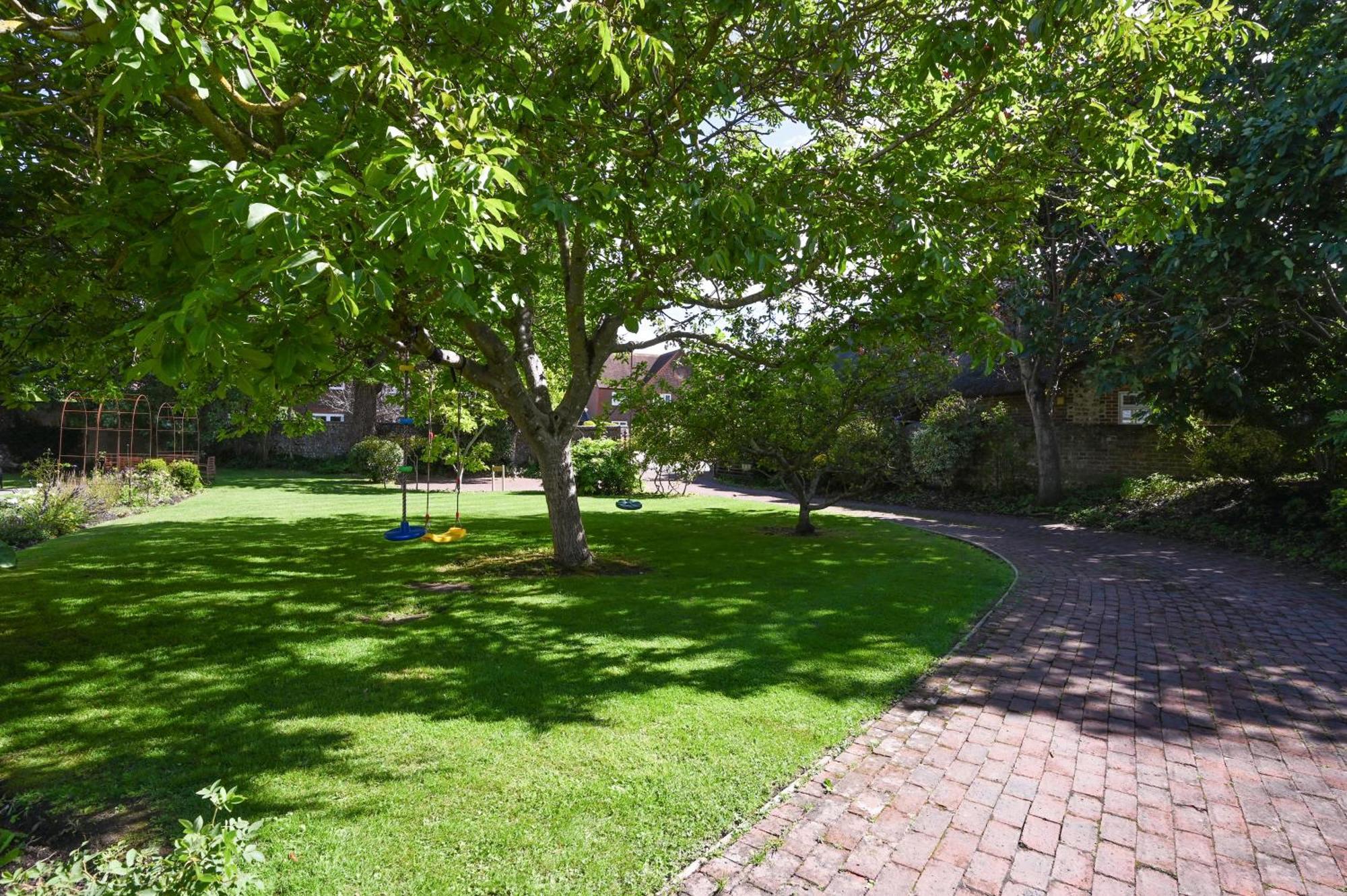 Вилла Walnut Tree House Растингтон Экстерьер фото